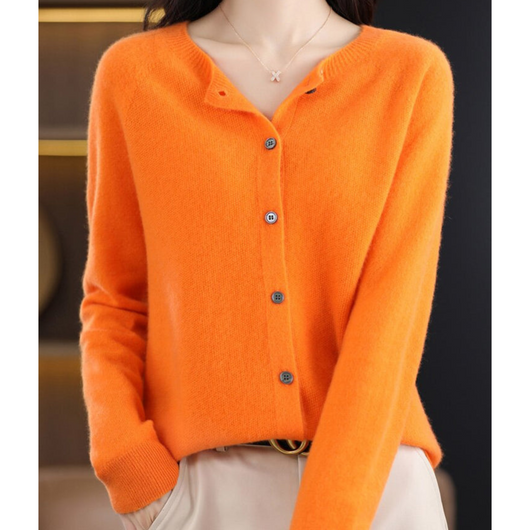 Katharina | Damen Strickjacke mit klassischer Knopfleiste
