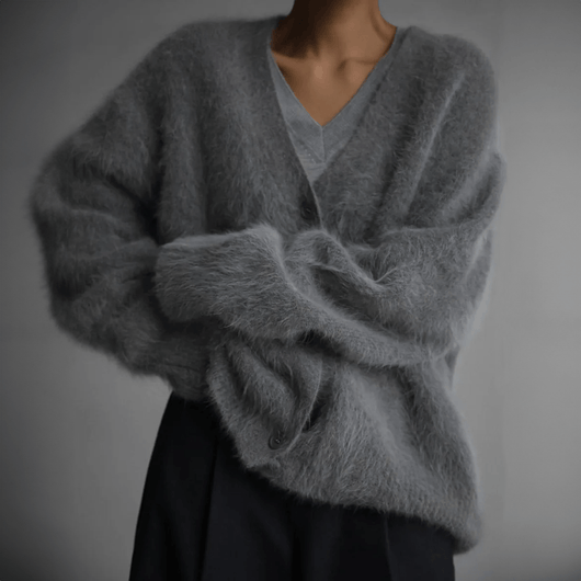 Edith | Damen Trendige Flauschige Strickjacke mit Knopfleiste
