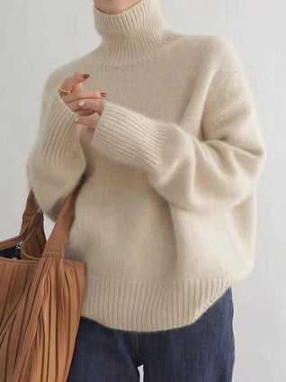 Clara | Damen Oversized Rollkragen Knit Sweater aus weicher Wollmischung