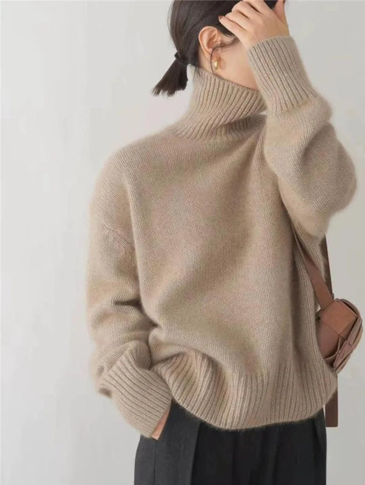 Clara | Damen Oversized Rollkragen Knit Sweater aus weicher Wollmischung