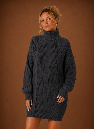 Damen Strickkleid mit Rollkragen