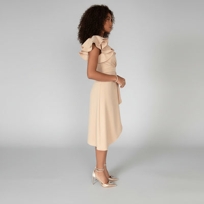 Clara | Elegantes Mother-of-the-Bride-Kleid mit Rüschenärmeln Wickelschnitt
