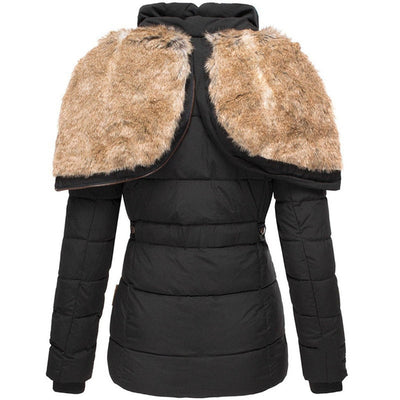 Bettina | Damen Taillierte Winterjacke mit Kapuze