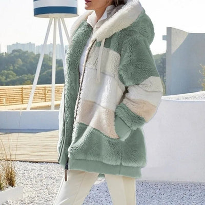 Franziska | Damen Winterjacke mit Farbblockmuster und Kapuze