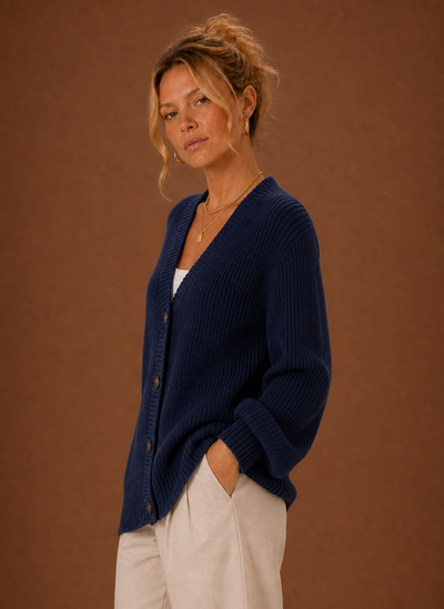Damen Strickjacke mit V-Ausschnitt und Knopfleiste