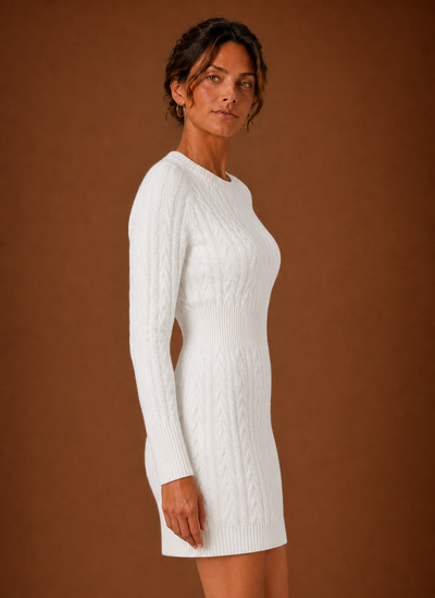 Damen Strickkleid mit Zopfmuster in Minilänge